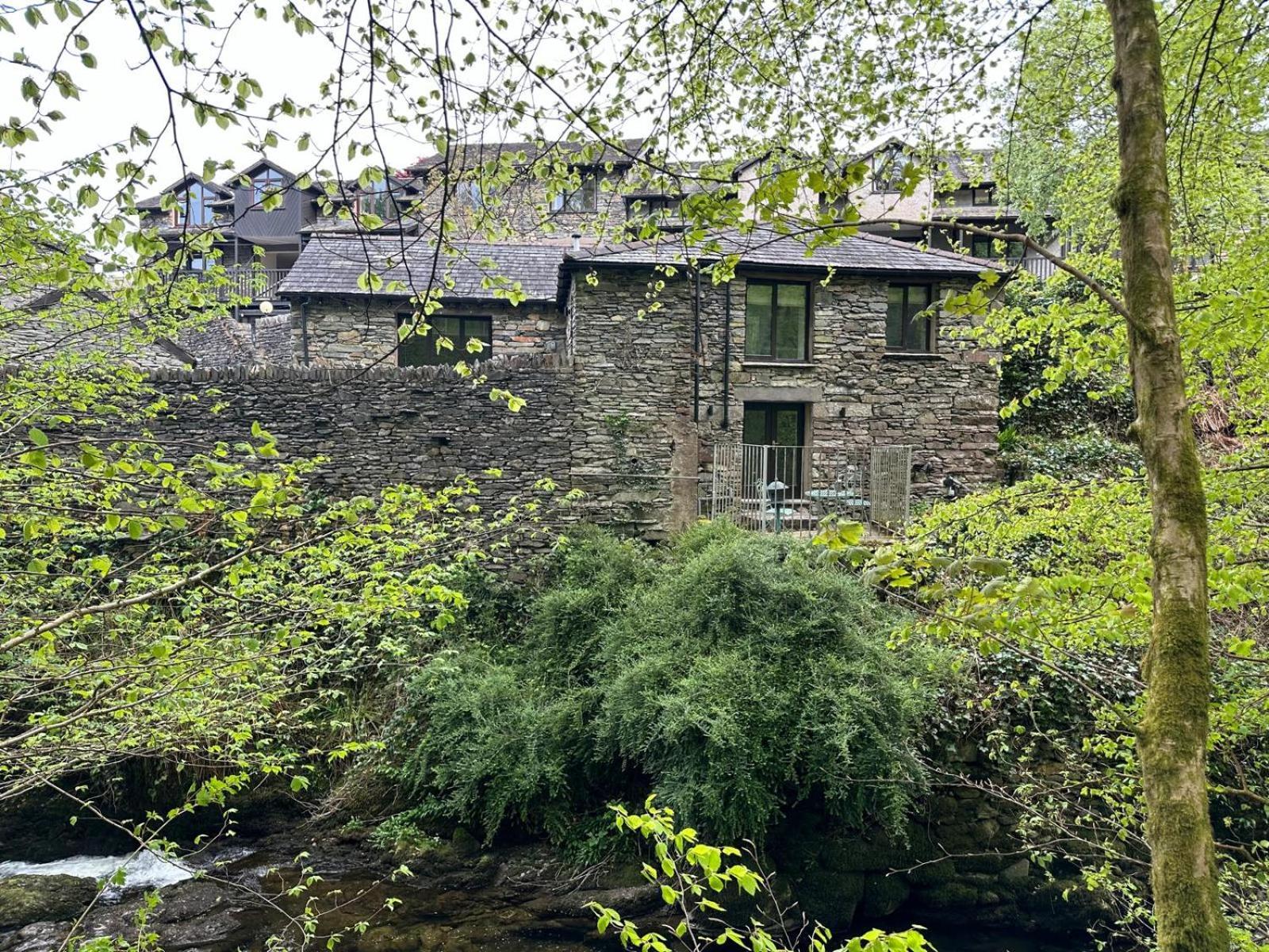 Spacious Property With Waterfall View By Letmestay Ambleside Εξωτερικό φωτογραφία